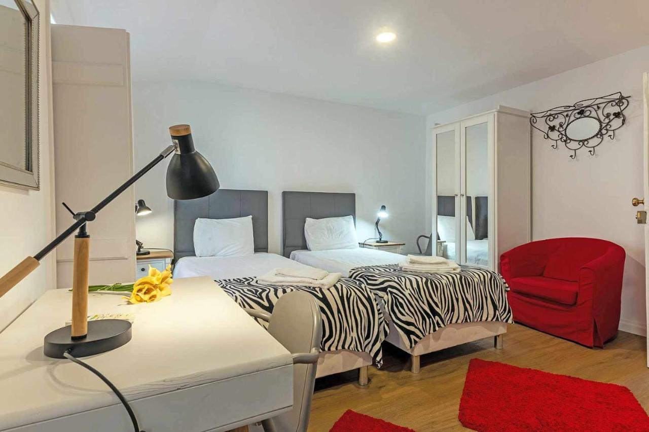Bairro Alto Palace Special For Groups Up To 24 Guests Lisboa 外观 照片